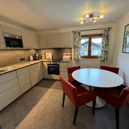 Haus Vera 아파트 젤암제